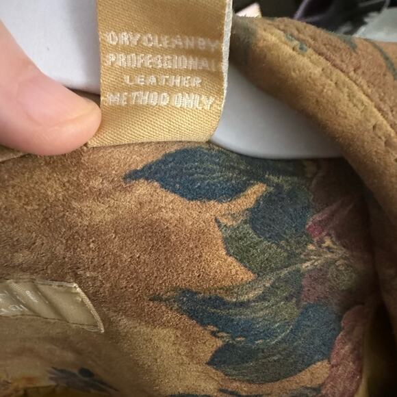 Vintage 90s Kate Hill Floral Leather Jacket – Size 4 Tan Rose Pattern Suede feel - Picture 14 of 14